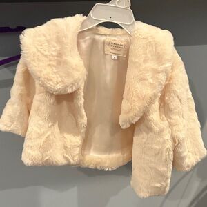 Hannah Banana Kids Cream Faux Fur Cape size 8